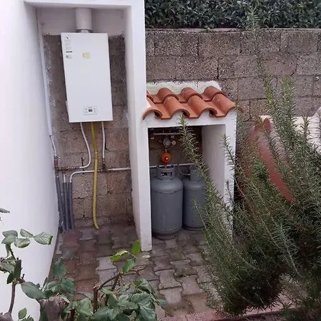 Dom wakacyjny Casa A 50 Mt Dal Lungomare *